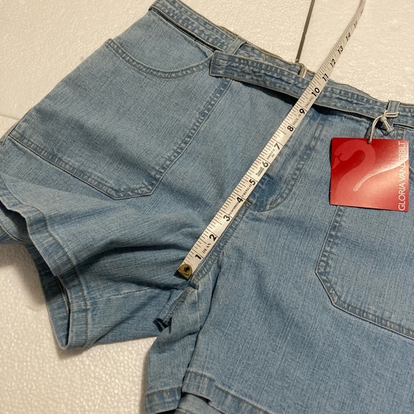 Gloria Vanderbilt women jean shorts Size 12 NWT - Picture 5 of 10